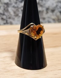 JB306 Sparkling Vintage 14k Yellow Gold Citrine And Diamond Ladies Cocktail Ring Size 7 Fine Jewelry