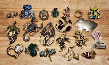 JB309 Large Assormtent Of Awesome Jewelry Brooch Pin Selections