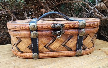 Woven Trinket Storage Decor Box With Hook Clasp