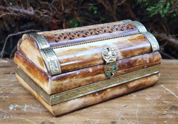 Vintage Jewelry Trinket Box With Clasp