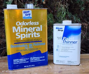 (2) Cans Of Paint Thinner Products