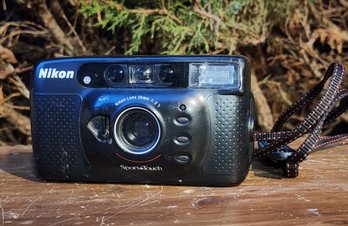 Vintage NIKKON SportsTouch Camera