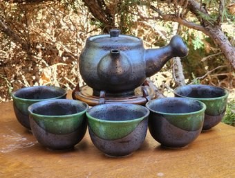 Outstanding Black And Green Ceramic Teapot Set With Tray