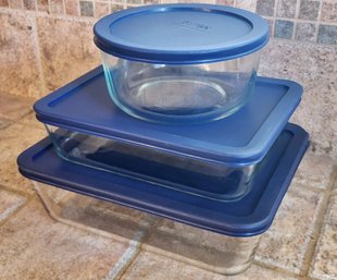 Assortment Of Pyrex Food Storage System Containers With Lids