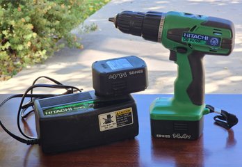 DS 14DVF HITACHI Cordless Drill With Charger And (2) Batteries