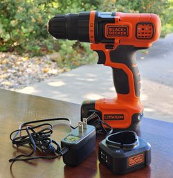 Black And Decker Lithuum Cordless Drill With Charger