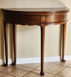 Vintage Statton Furniture Traditional Queen Anne Solid Cherry Flip Top Gate Leg Demilune Hall Table (Oxford)