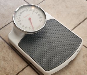 Vintage TERRAILLON Weight Scale 300lb