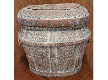 Large Woven Wicker Storage Basket With Lid