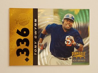1996 Pinnacle Tony Gwynn Starburst Parallel 300 Series Baseball Card Padres