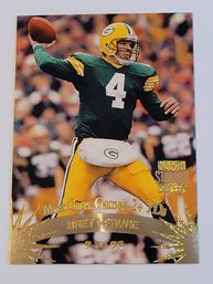 1996 Topps Stadium Club Brett Favre Golden Moment Football Card Packers