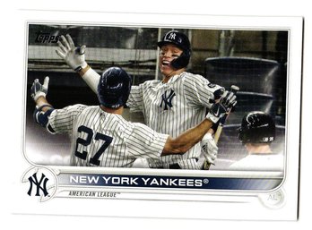 2022 Topps New York Yankees Team Baseball Card Judge / Stanton