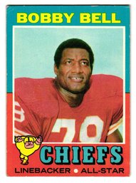 1971 Topps Bobby Bell Football Card Chiefs