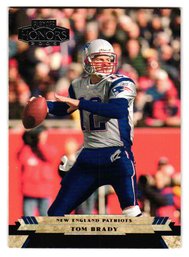 2005 Donruss Playoff Honors Tom Brady Football Card Patriots