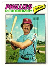1977 Topps Mike Schmidt Baseball Card Phillies