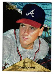 1996 Pinnacle Tom Glavine Starburst Parallel Baseball Card Braves
