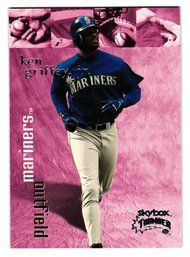1999 Skybox Thunder Ken Griffey Jr. Baseball Card Mariners