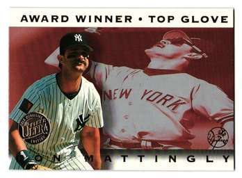 1995 Fleer Ultra Don Mattingly Gold Medallion Parallel Top Glove Insert Baseball Card Yankees