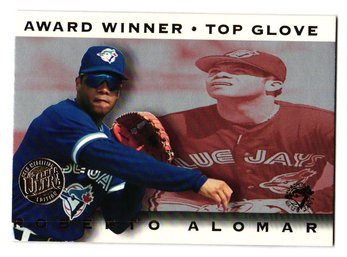 1995 Fleer Ultra Roberto Alomar Gold Medallion Parallel Top Glove Insert Baseball Card Blue Jays