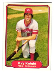 1982 Fleer Ray Knight Baseball Card Reds