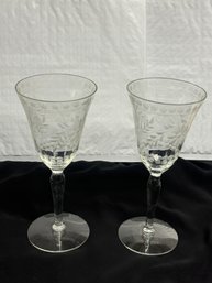 Set Of 2 Cordial Crystal Flower Pattern 7.5 Wine Glasses