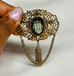 Vintage Oval Shape Cameo In Gold Plated Frame With Chains Brooch