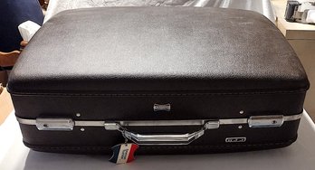Large Vintage American Tourister Suitcase