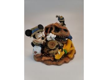 Disney Animal Kingdom Desk Clock Figurine Big Dig In The Boneyard Dinosaur Works