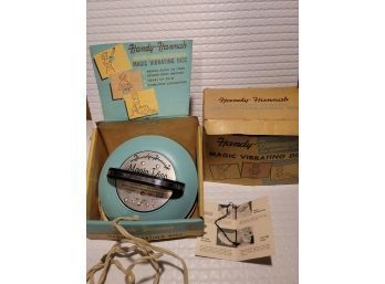 VINTAGE 1950S HANDY HANNAH ELECTRIC VIBRATING DISC MASSAGER IN BOX, TESTED