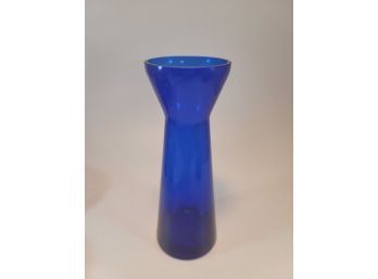 DEEP BLUE COBALT VASE 8 1/4 ' Vintage Or Antique (1004b