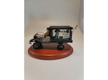 Katz County Dog Catcher Wood Figurine Cats