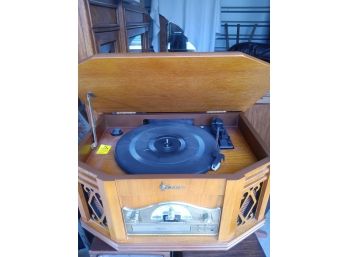 Emerson Radio Record Player/CD Player