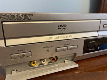 Sony DVD - VHS Player/recorder - Tested And Working