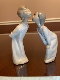 Pair Of Vintage Lladro Figurines: Kissing Girl And Kissing Boy