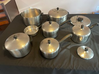 Lot Of 7 Stainless Steel Farberware Pots And Lids