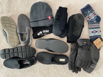 Mens Sz 8 Skechers Memory Foam (3), Mittens, Gloves, Socks