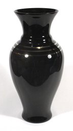 VINTAGE BLACK AMETHYST VASE IN THE ART DECO TASTE, POSSIBLY L. E. SMITH, 1920s - 1930s