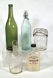 FIVE ANTIQUE AND VINTAGE BOTTLES AND JARS, 19TH - 20TH CENTURY