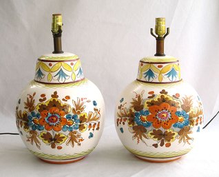 VINTAGE PAIR OF LARGE ITALIAN POTTERY TABLE LAMPS WITH POLYCHROME SGRAFFITO DECORATION, MID 20TH CENTURY