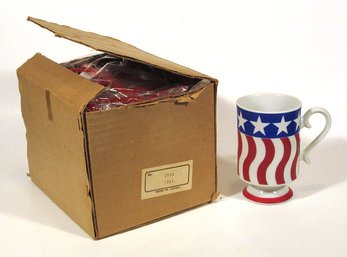 VINTAGE NEW OLD STOCK MUG TREE SET WITH FOUR AMERICAN FLAG MUGS BY ROYAL CROWN CHINA/ARNART, 1970s