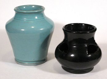 TWO VINTAGE POTTERY VASES, POSSIBLY OF SOUTHERN ORIGIN, EARLY 20TH CENTURY