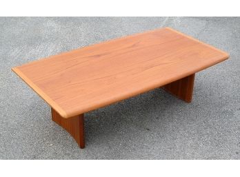 FINE VINTAGE MID-CENTURY MODERN TEAK COFFEE TABLE BY VEJLE STOLE OG MOBELFABRIK, DENMARK