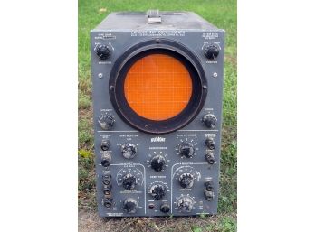 VINTAGE DUMONT CATHODE RAY OSCILLOSCOPE, CIRCA 1950s