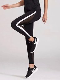 Black And White Stripe Women's Athletic Pant Size Medium