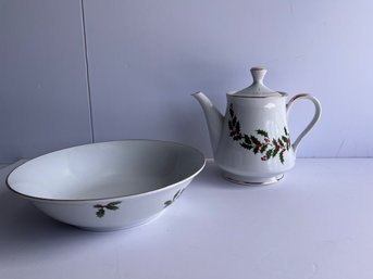 Christmas Porcelain Set Bowl And Tea Pot