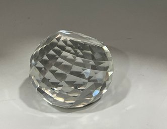 180. Swarovski Crystal Blue SCS Swan Multifaceted Round Ball Paperweight Small No Box