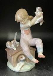 Lladro #07621 Pick Of The Litter 'Nina & Casita Con Perritos' Figurine With Original Box