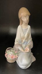 Lladro  Flower Song Cancion De Primave Figurine No 7607 Figurine With Box