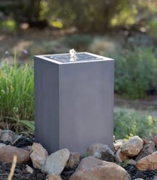 NEW Bond Signarure Avalon Outdoor Water Fountain 16.4 In Metal Wall Corded Pump