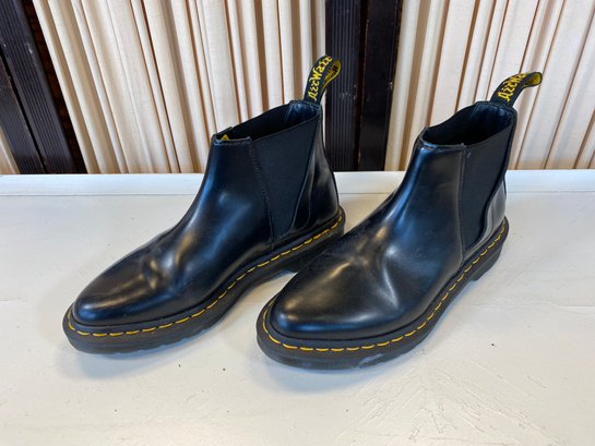 Like-New Doc Martens Ankle Boots Sz 7 (ML113)